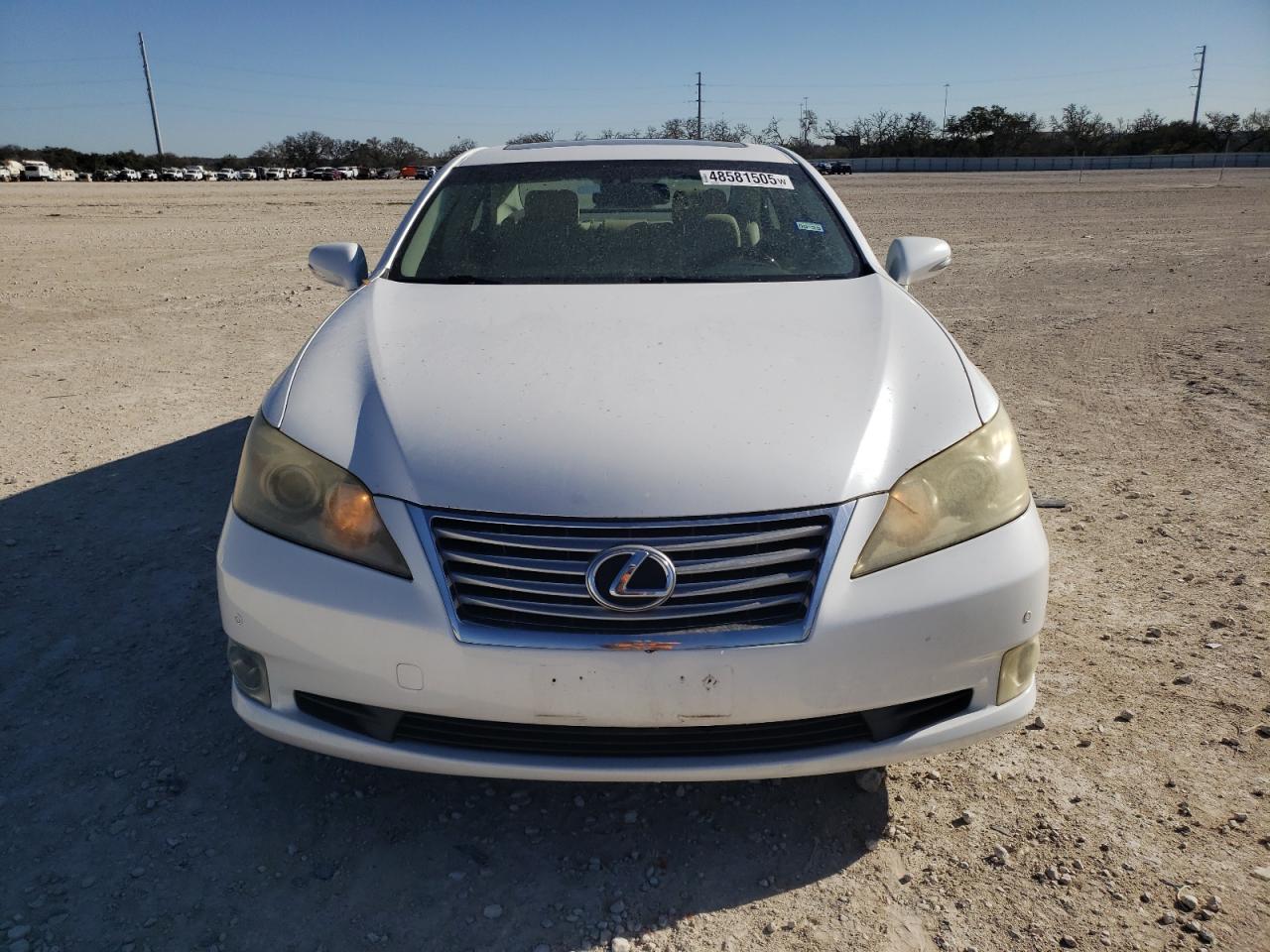 2010 Lexus ES - Image 5