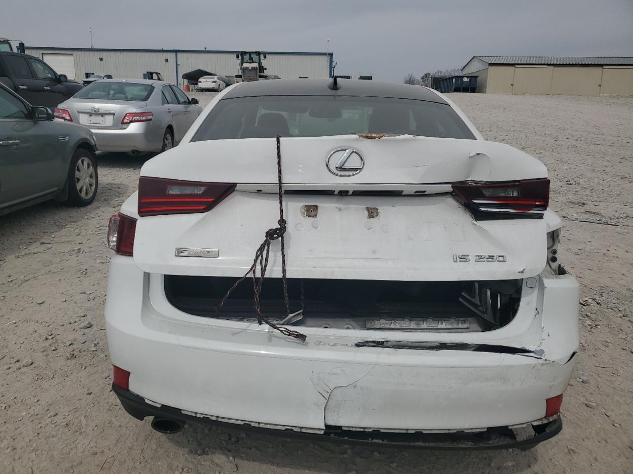 2014 Lexus IS - Image 6