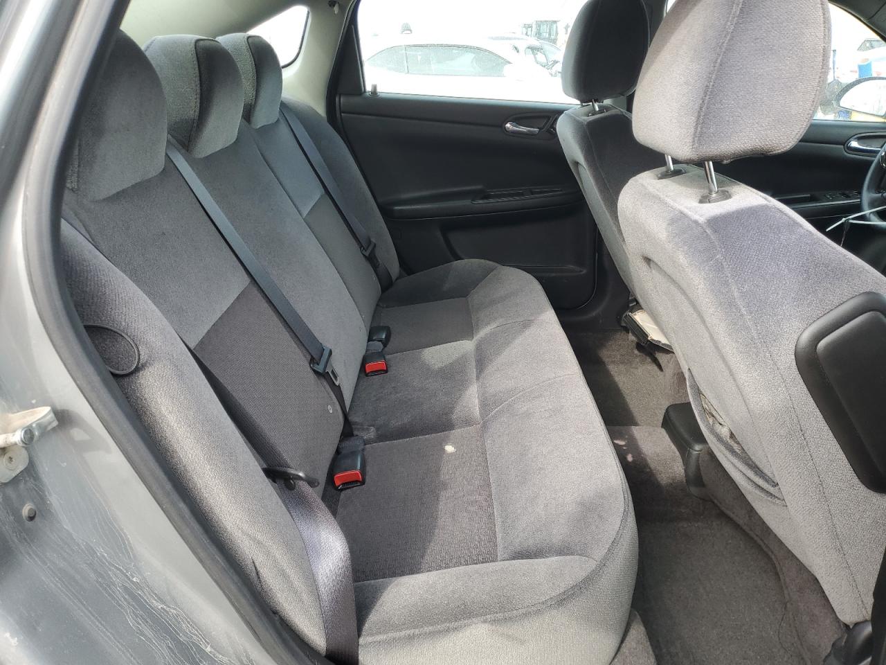 2009 Chevrolet Impala - Image 10