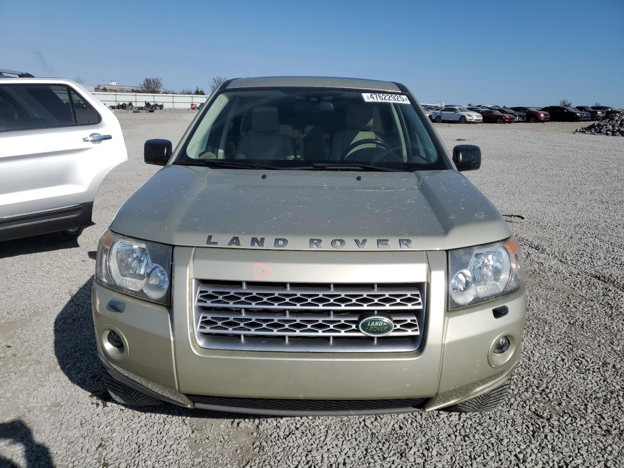 2009 Land Rover LR2 - Image 5