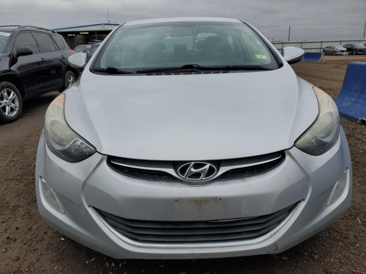 2013 Hyundai Elantra - Image 5