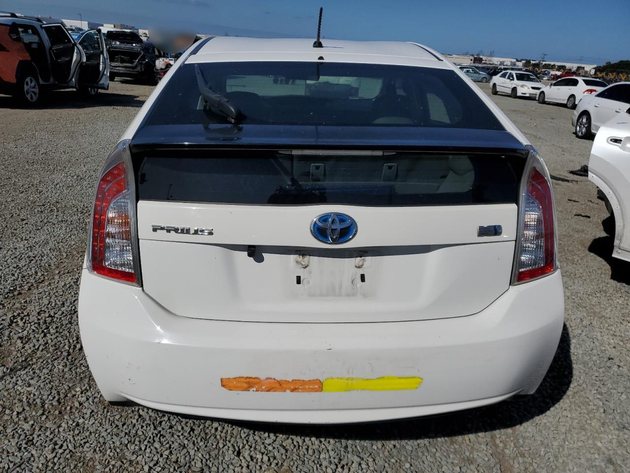 2013 Toyota Prius - Image 6