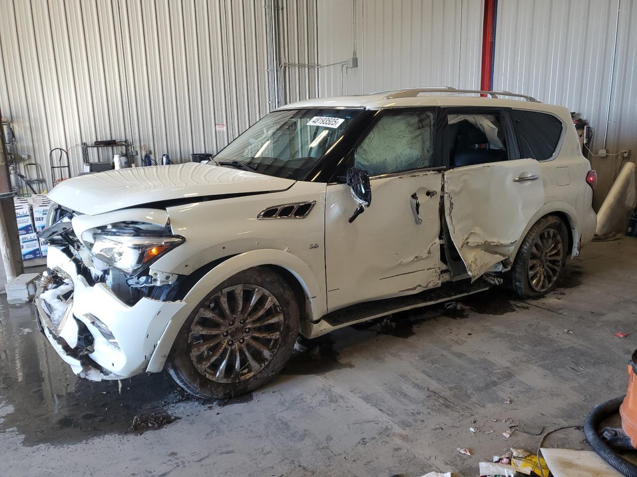 2017 Infiniti Qx80 Base იყიდება Appleton-ში, WI - All Over