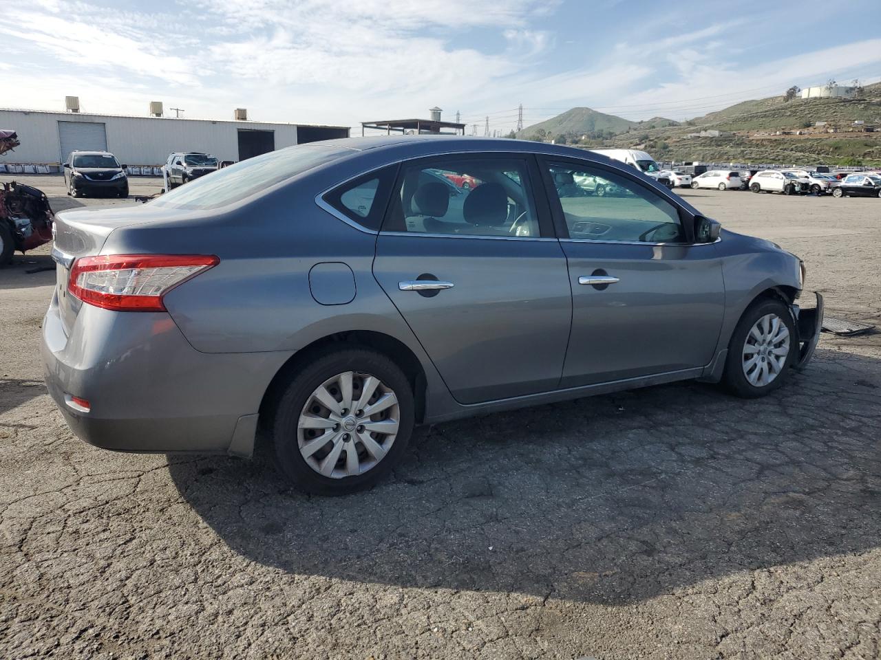2015 Nissan Sentra - Image 3