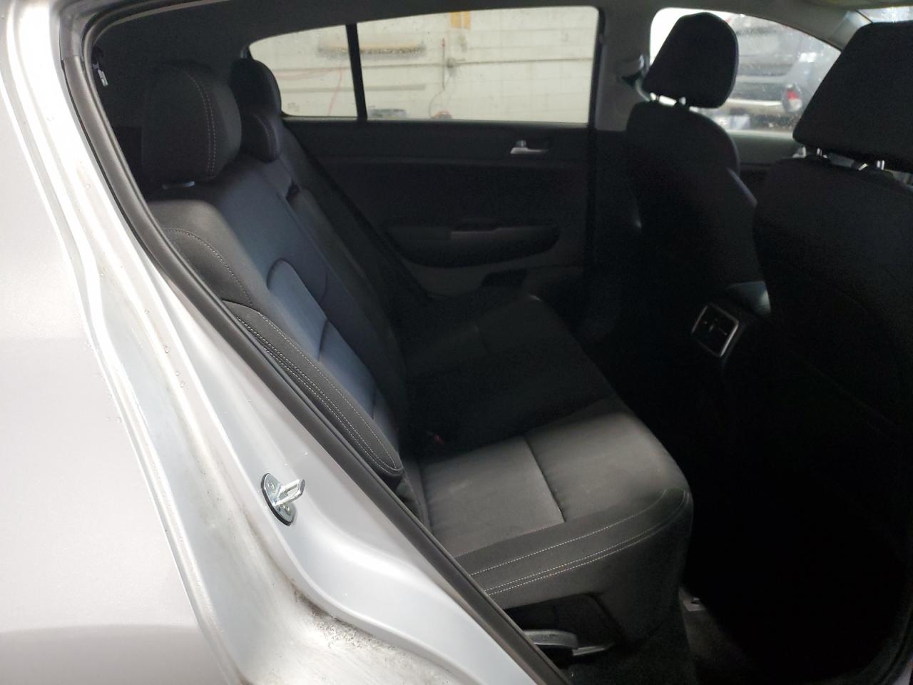 2022 Kia Sportage - Image 11