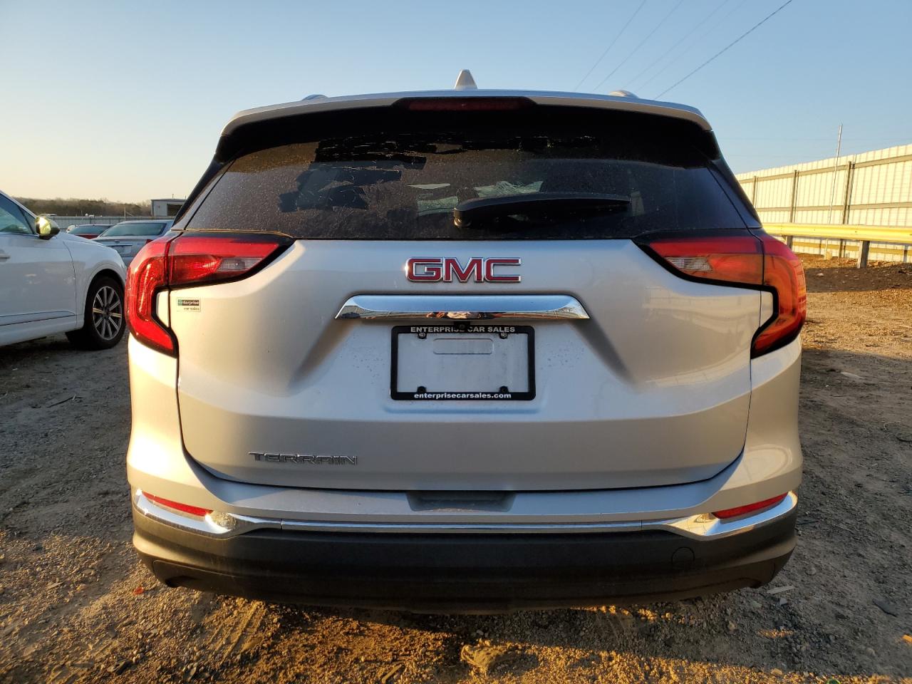 2020 GMC Terrain - Image 6