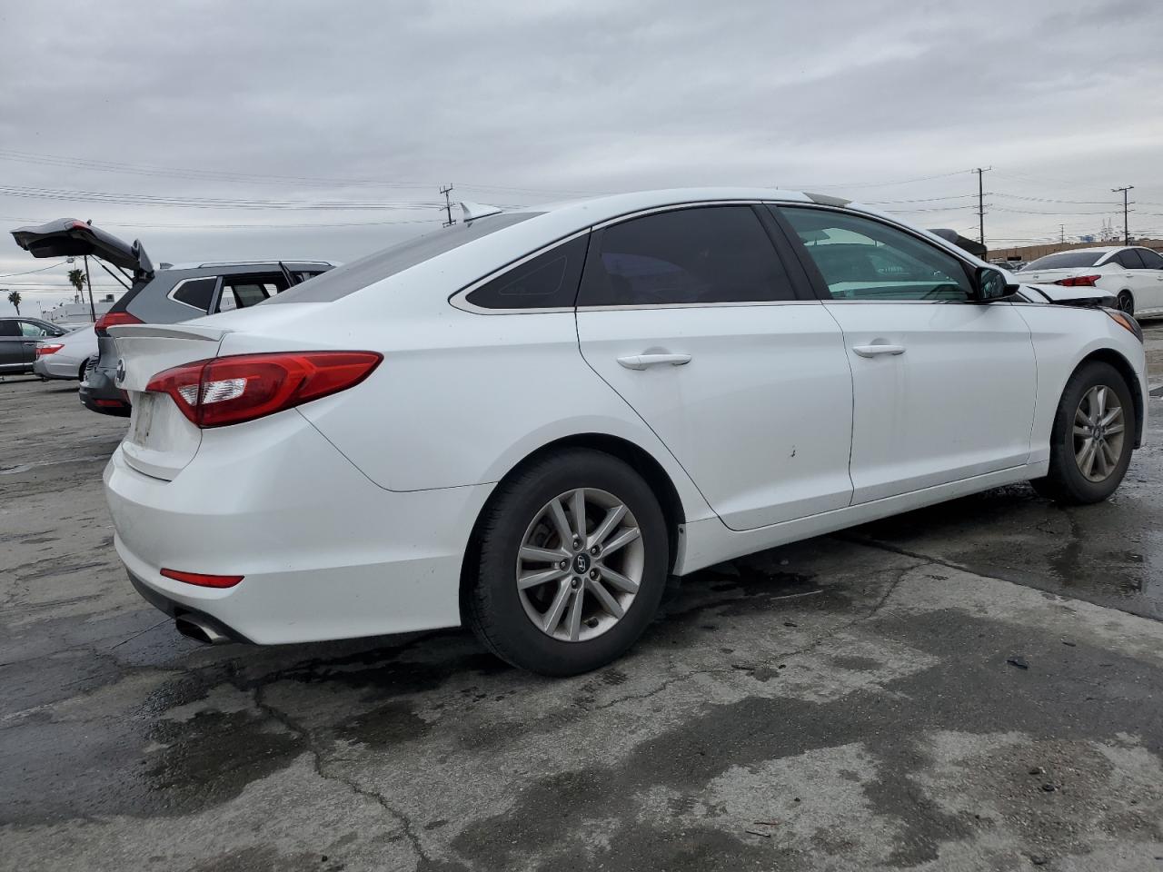 2017 Hyundai Sonata - Image 3
