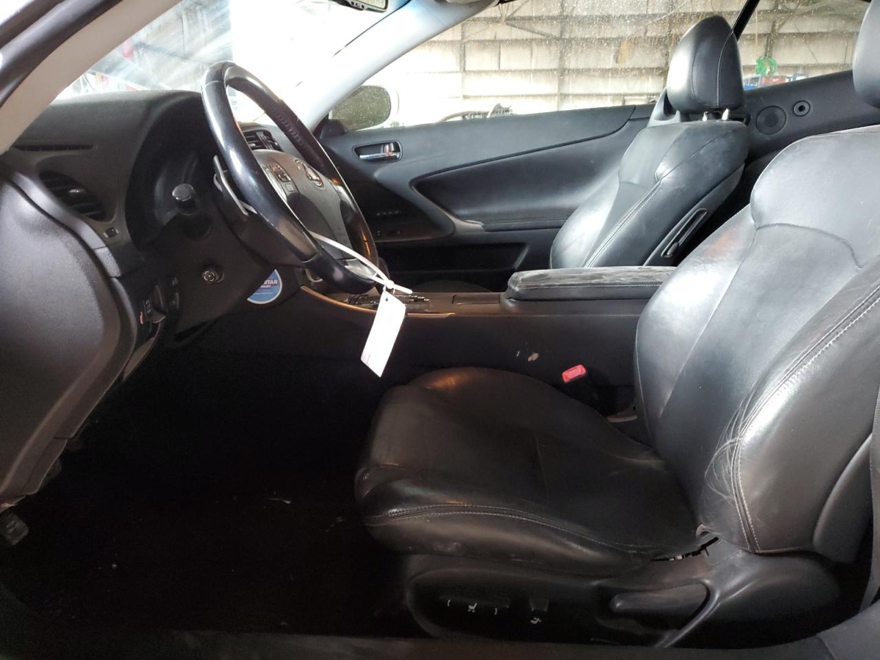 2010 Lexus IS - Image 7