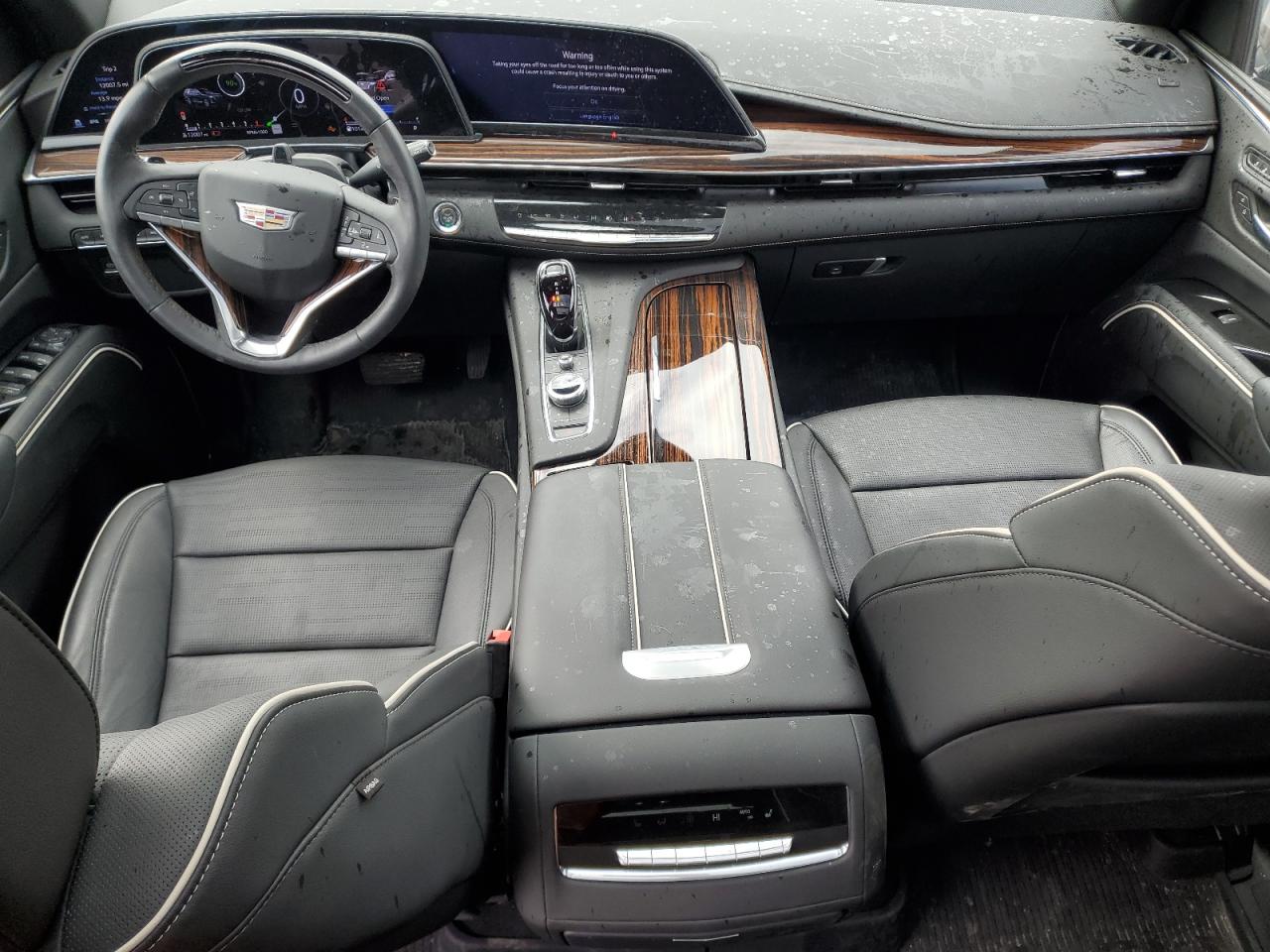2023 Cadillac Escalade - Image 8