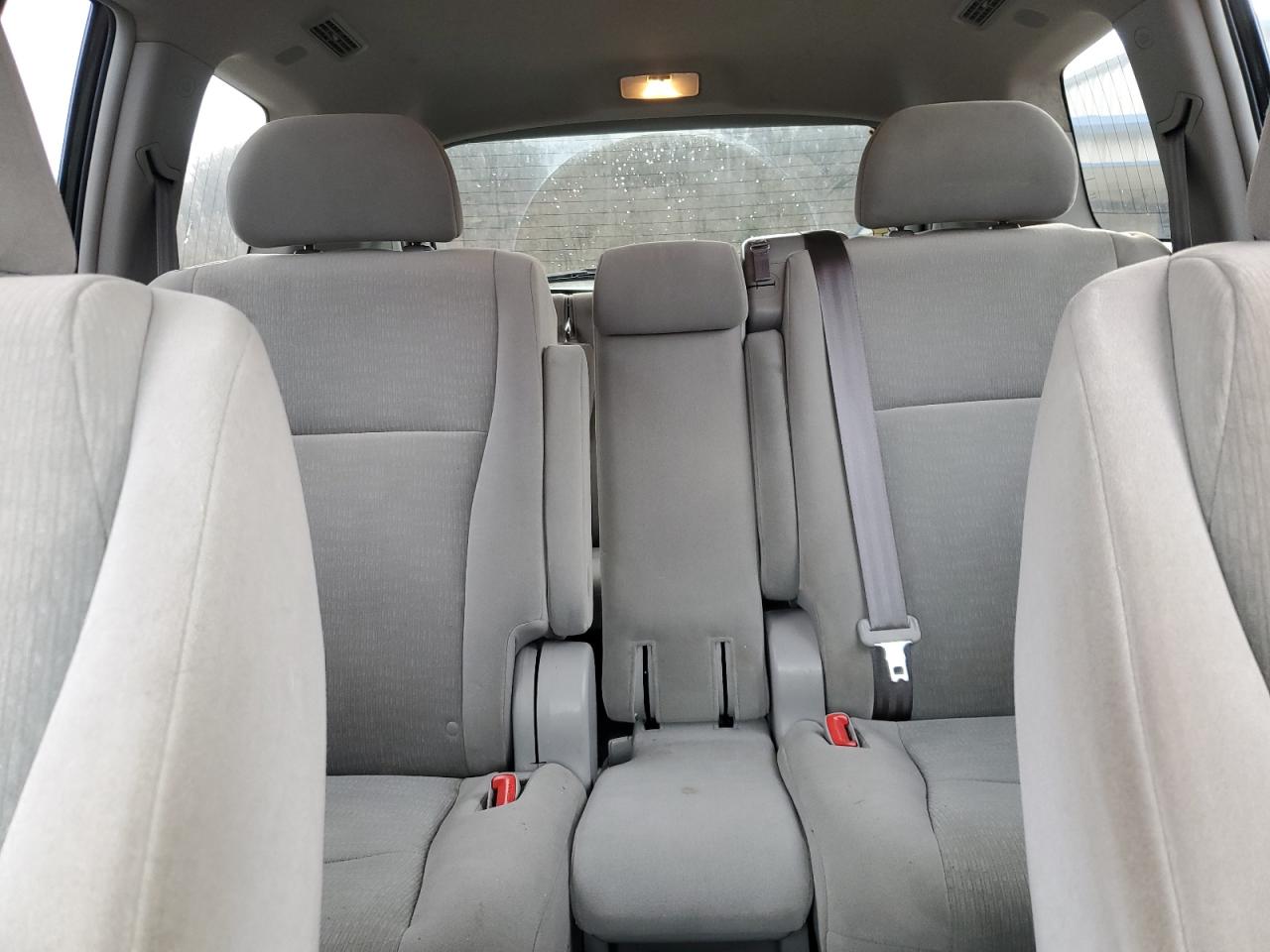 2012 Toyota Highlander - Image 10