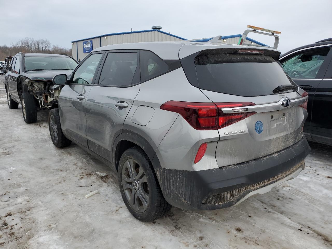 2021 Kia Seltos - Image 2