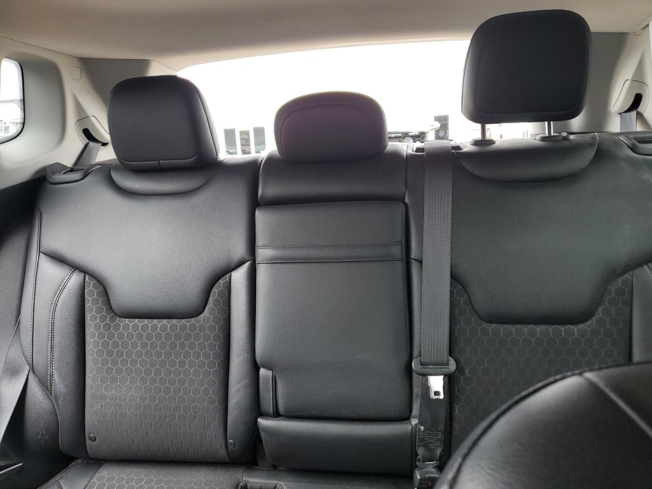 2018 Jeep Compass - Image 10
