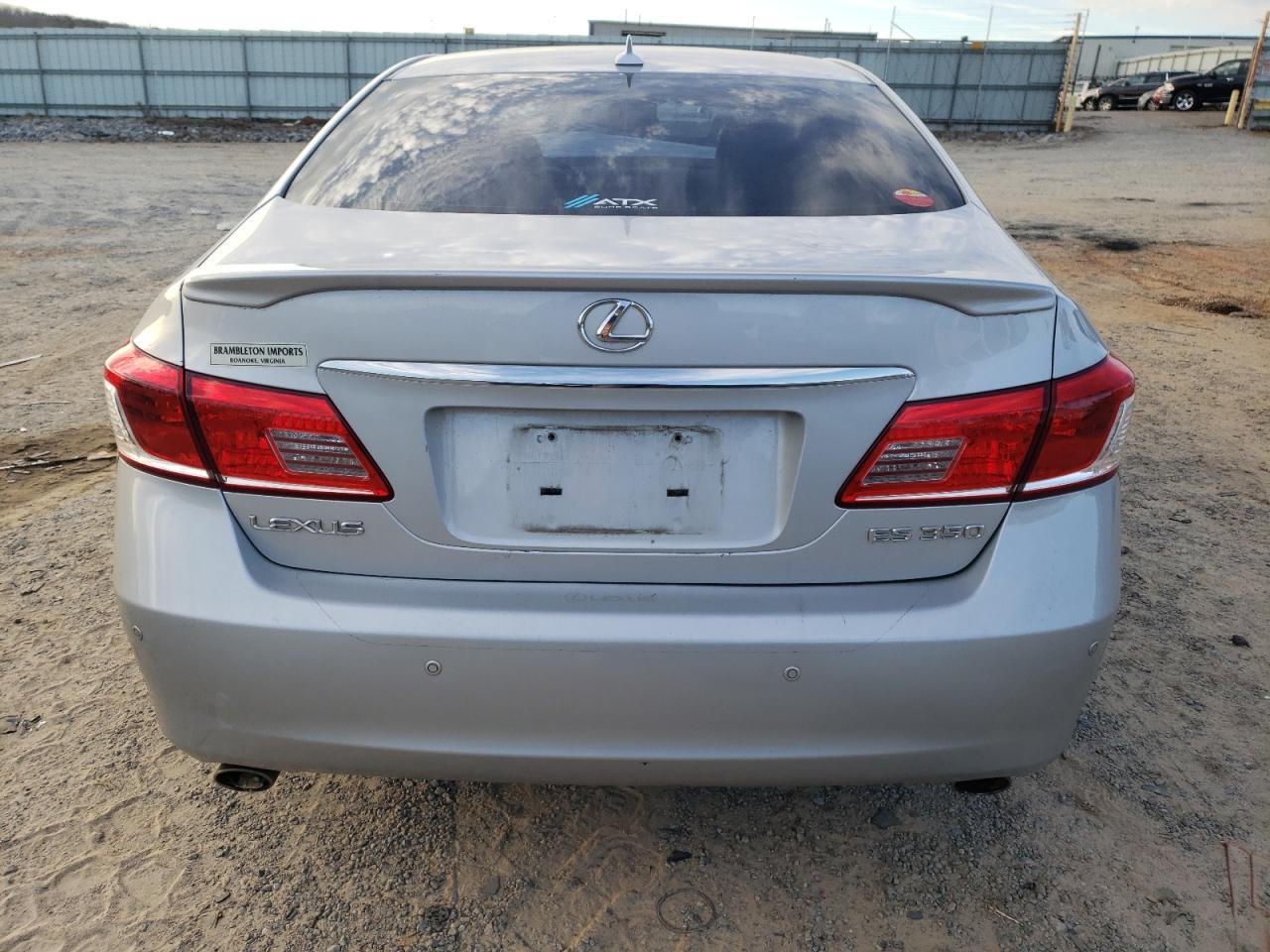2010 Lexus ES - Image 6