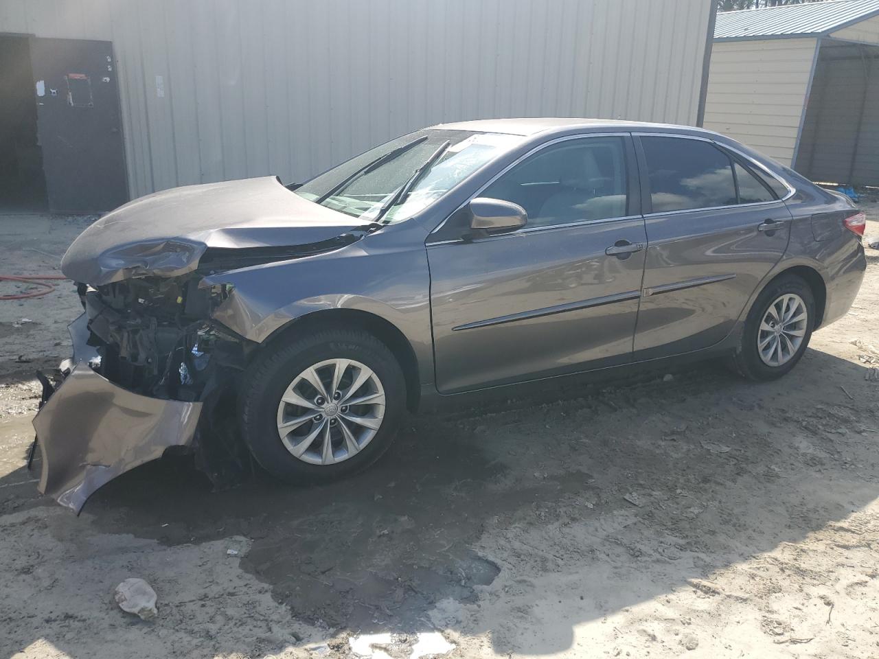 2017 Toyota Camry Le на продаже в Seaford, DE - Front End
