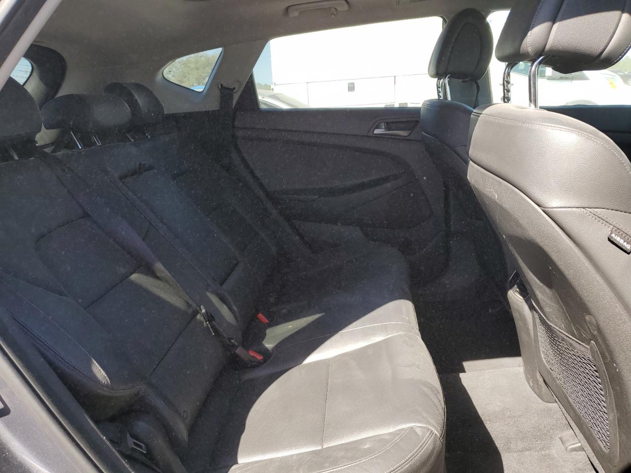 2016 Hyundai Tucson - Image 11