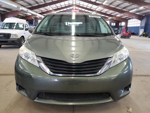 2011 TOYOTA SIENNA LE