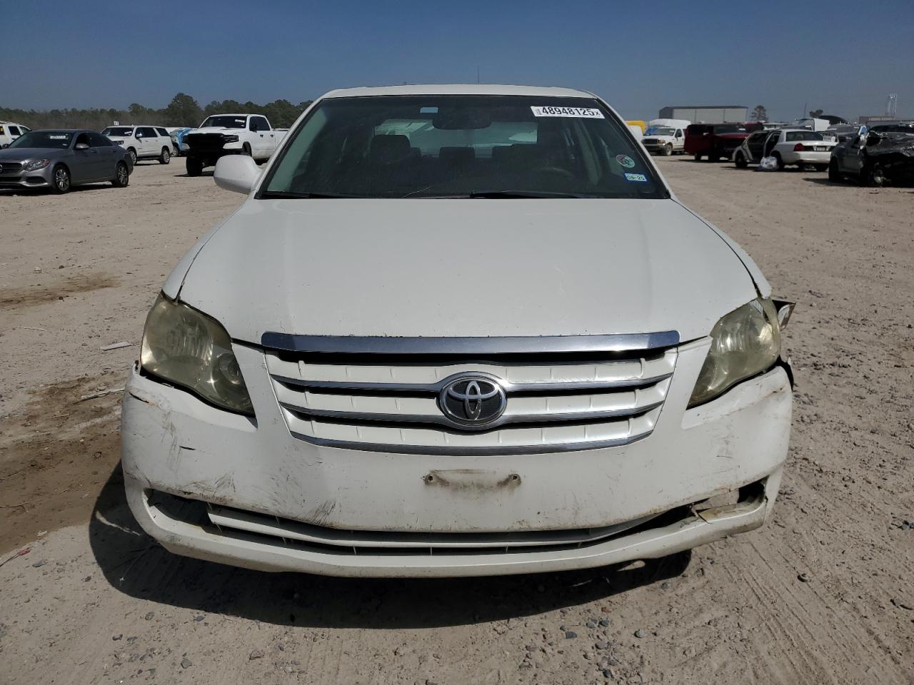 2005 Toyota Avalon - Image 5