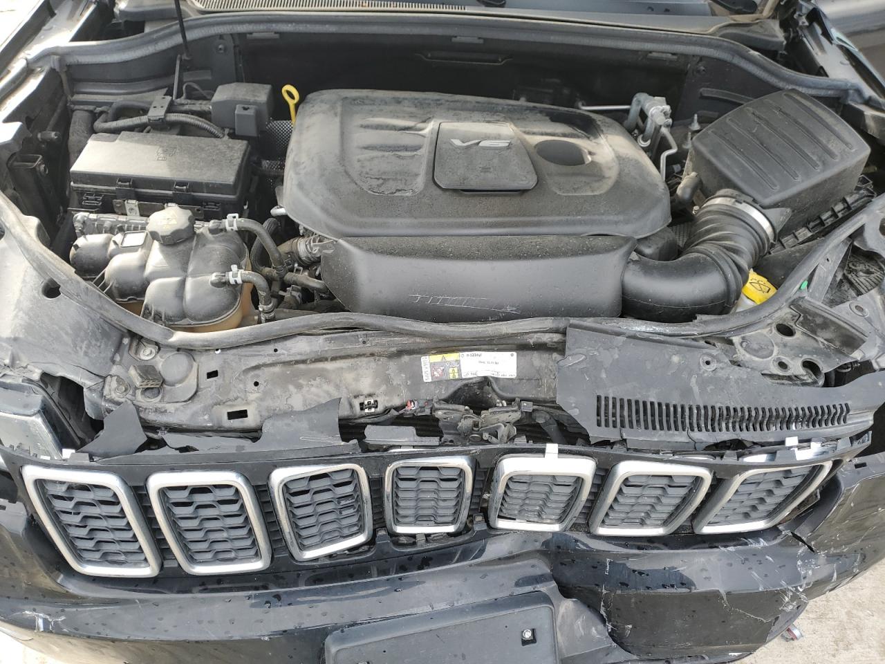 2018 Jeep Grand Cherokee - Image 11