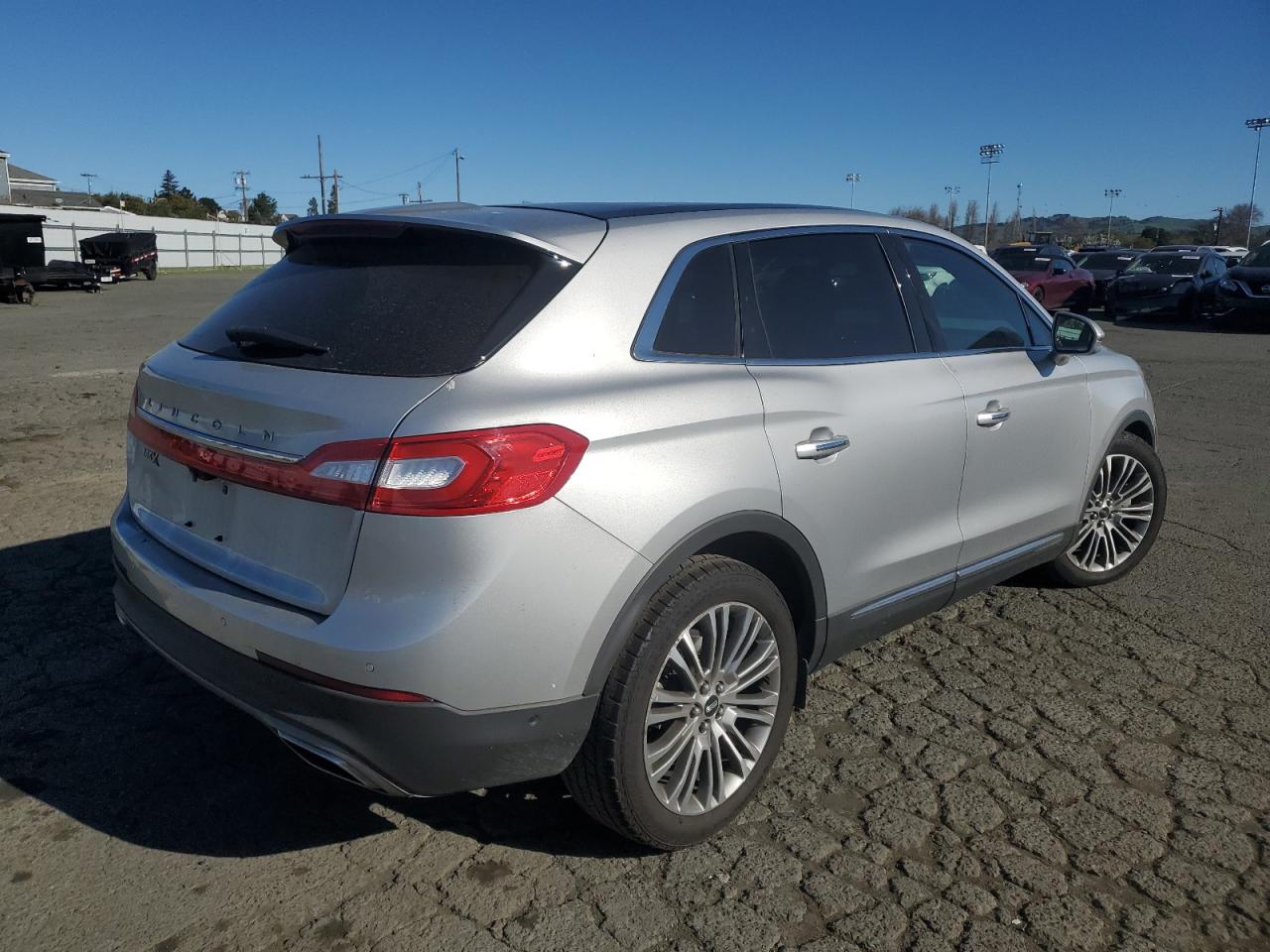 2016 Lincoln MKX - Image 3