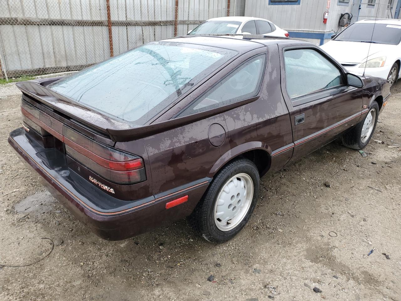 1988 Dodge Daytona - Image 3