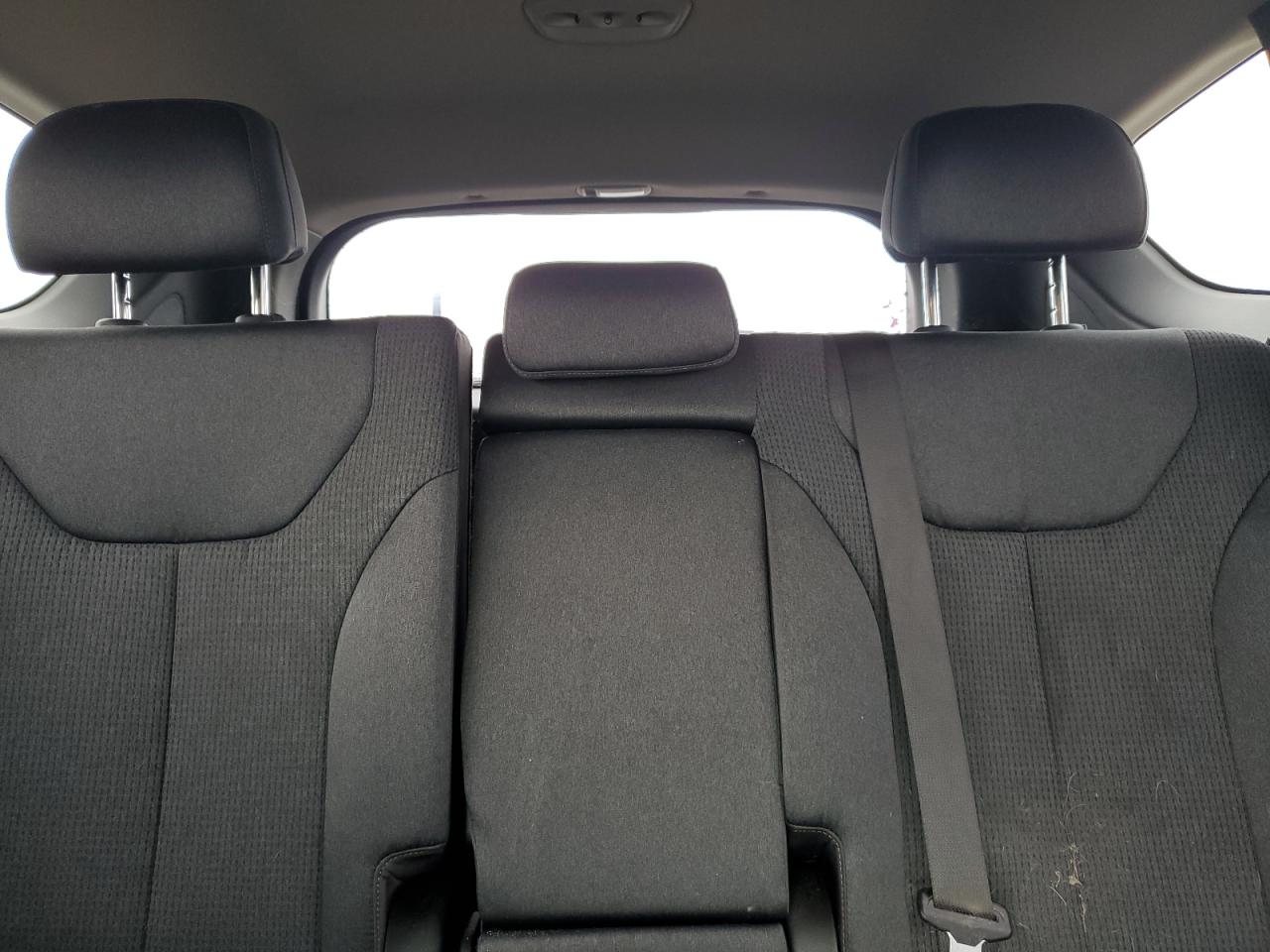 2023 Hyundai Santa Fe - Image 10
