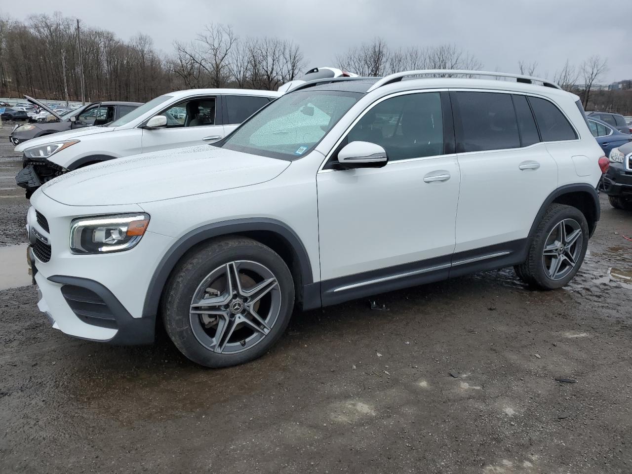 2021 Mercedes-Benz GLB - Image 1