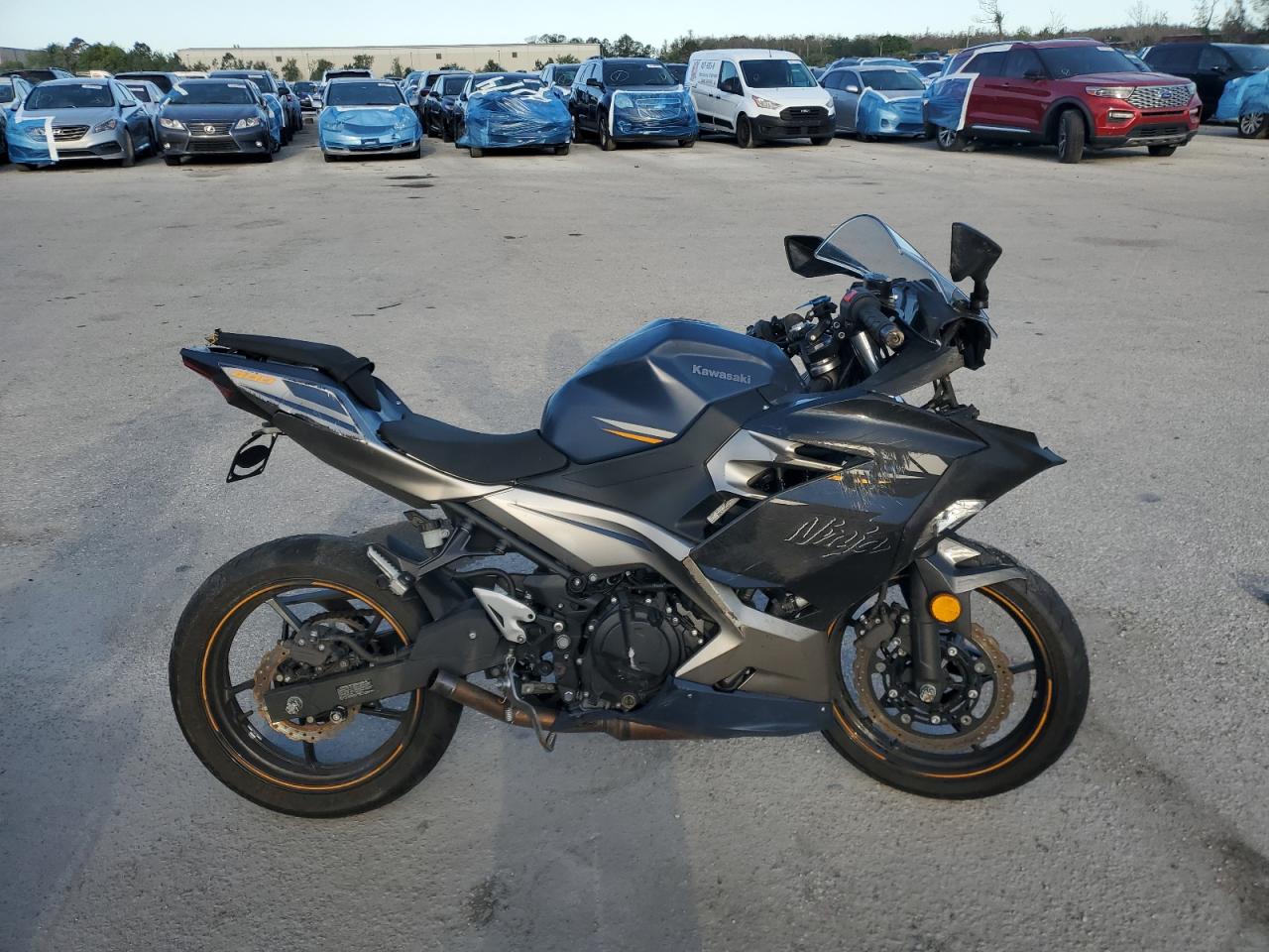 2023 Kawasaki Ex400 for Sale in Orlando, FL - All Over