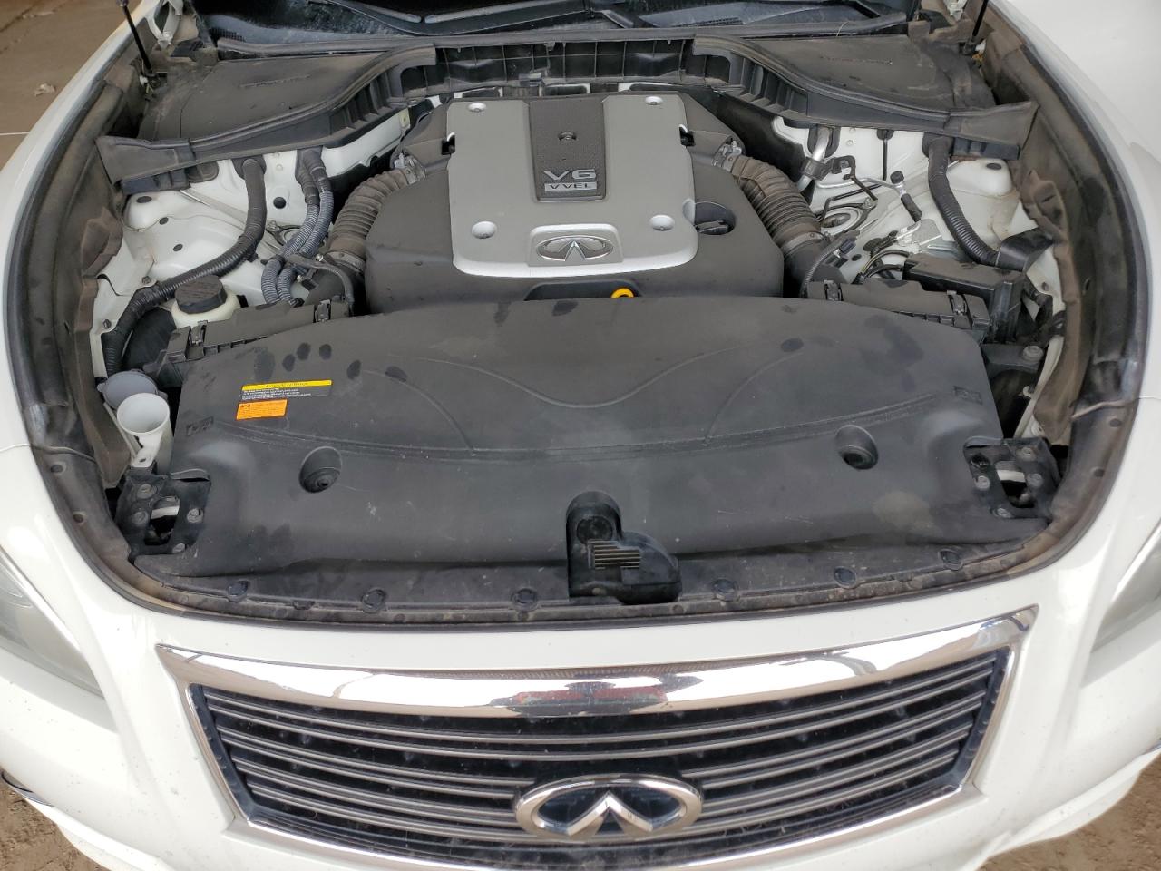 2013 Infiniti M - Image 11