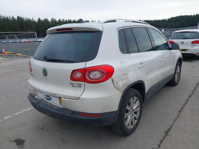 2011 VOLKSWAGEN TIGUAN MAT