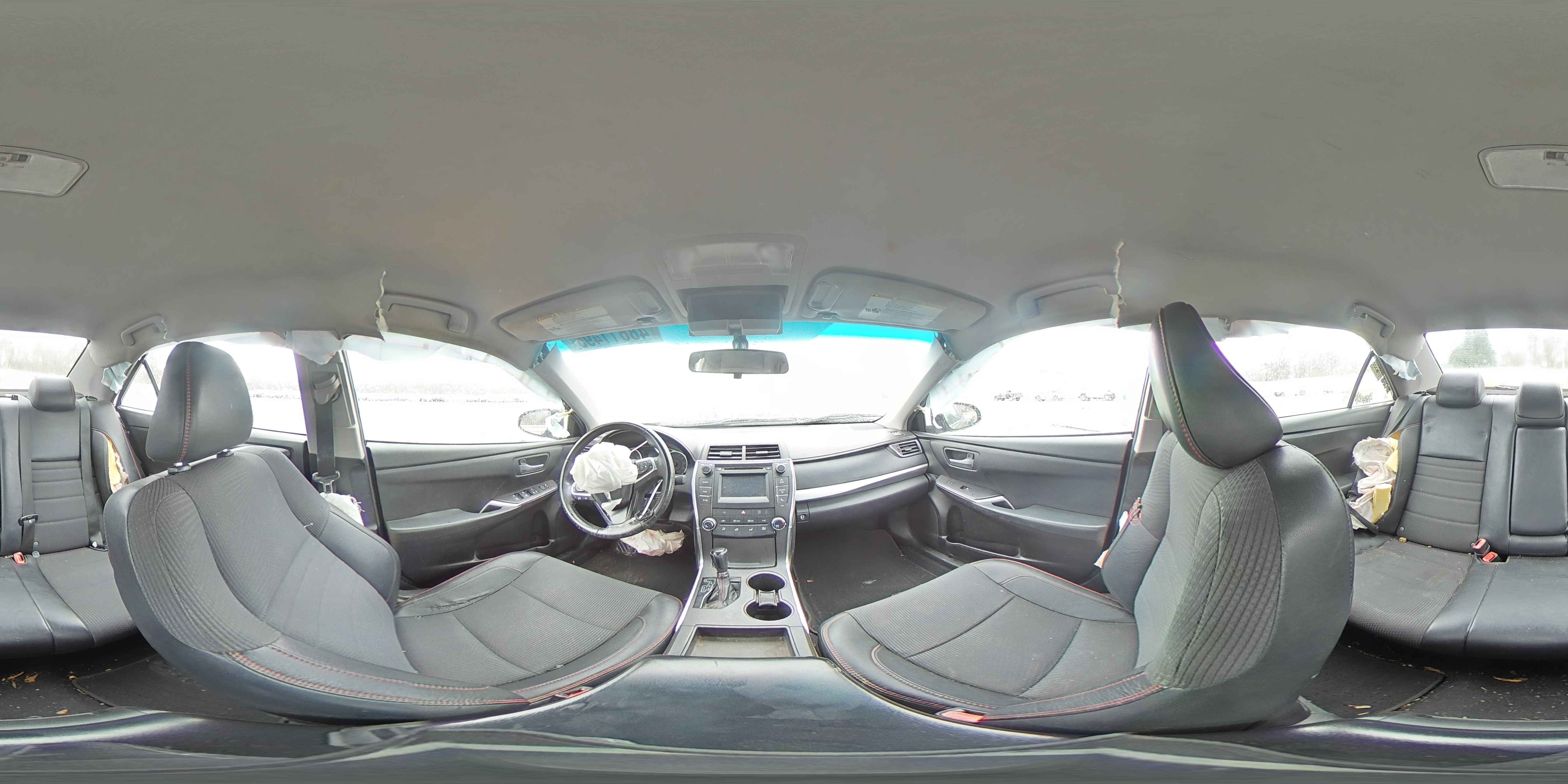 2016 Toyota Camry - Image 13