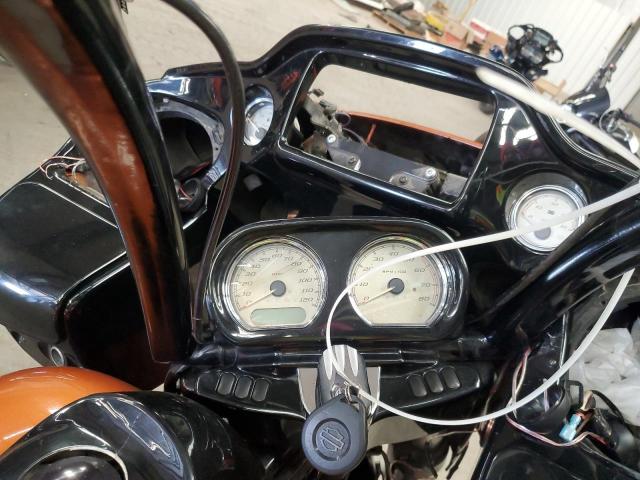  HARLEY-DAVIDSON FL 2015 Оранжевий