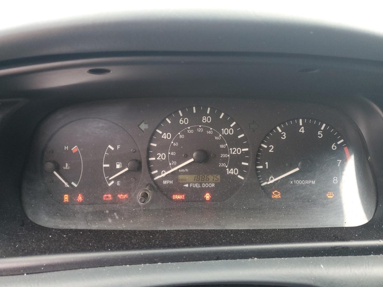 2000 Toyota Camry - Image 9