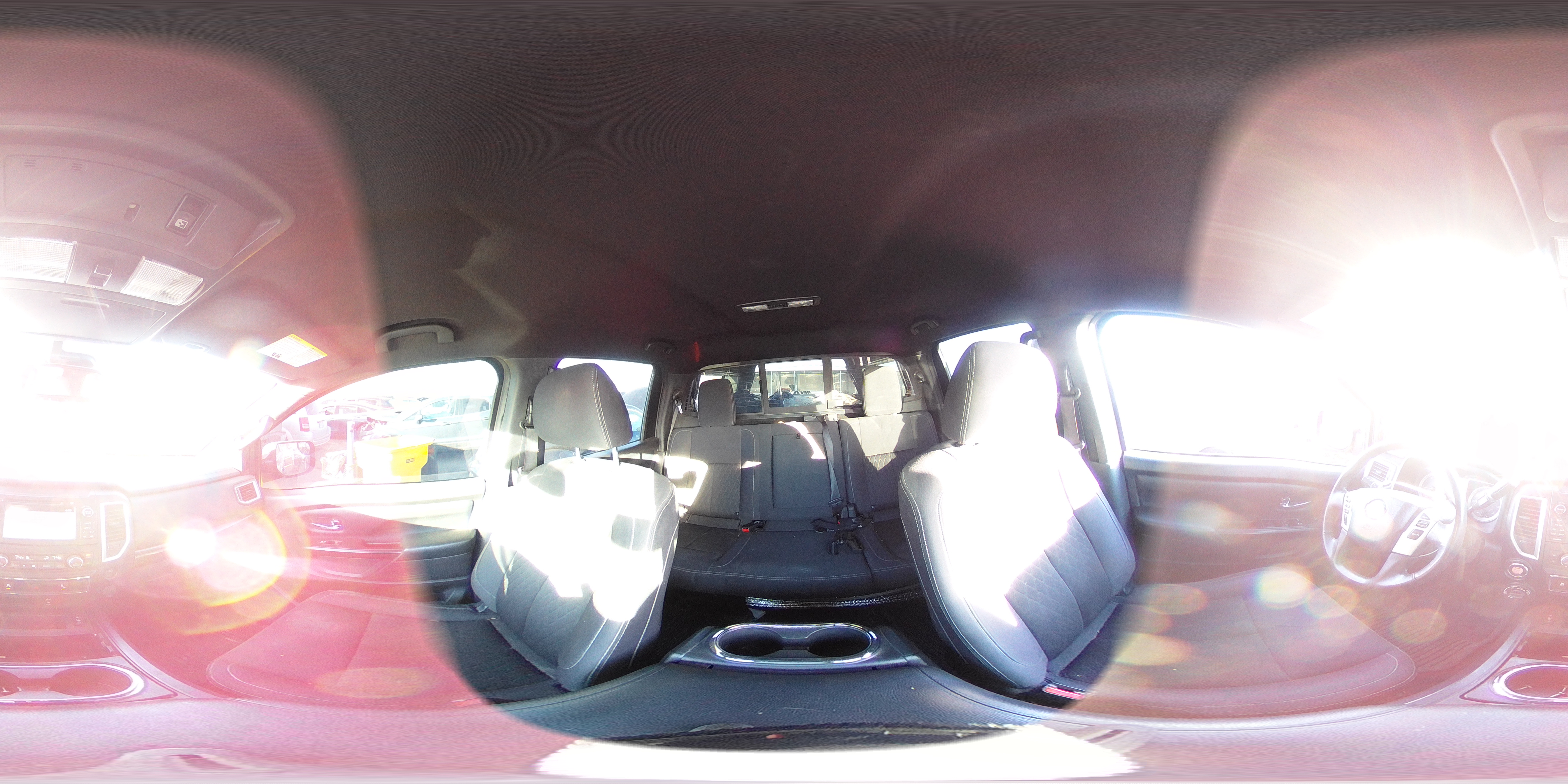 2018 Nissan Titan - Image 13