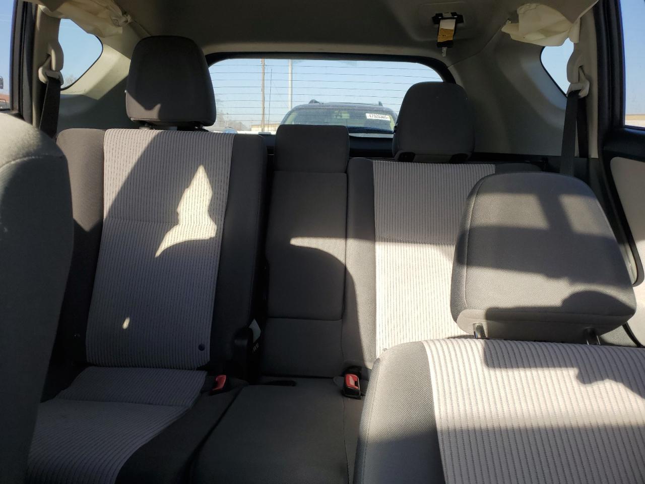 2015 Toyota RAV 4 - Image 10