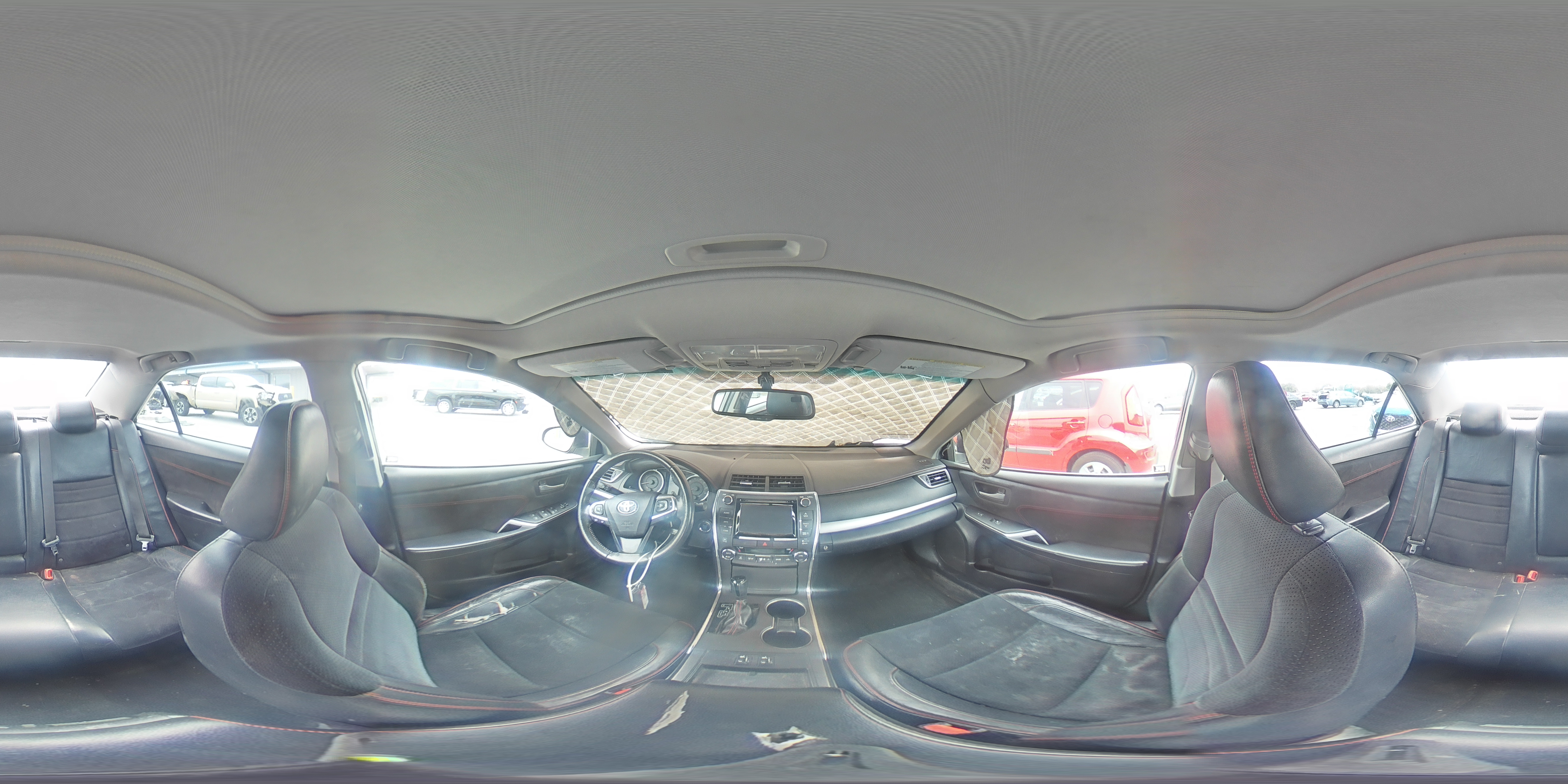 2015 Toyota Camry - Image 14