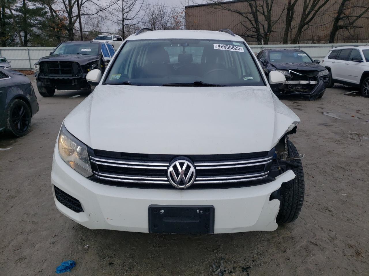 2016 Volkswagen Tiguan - Image 5