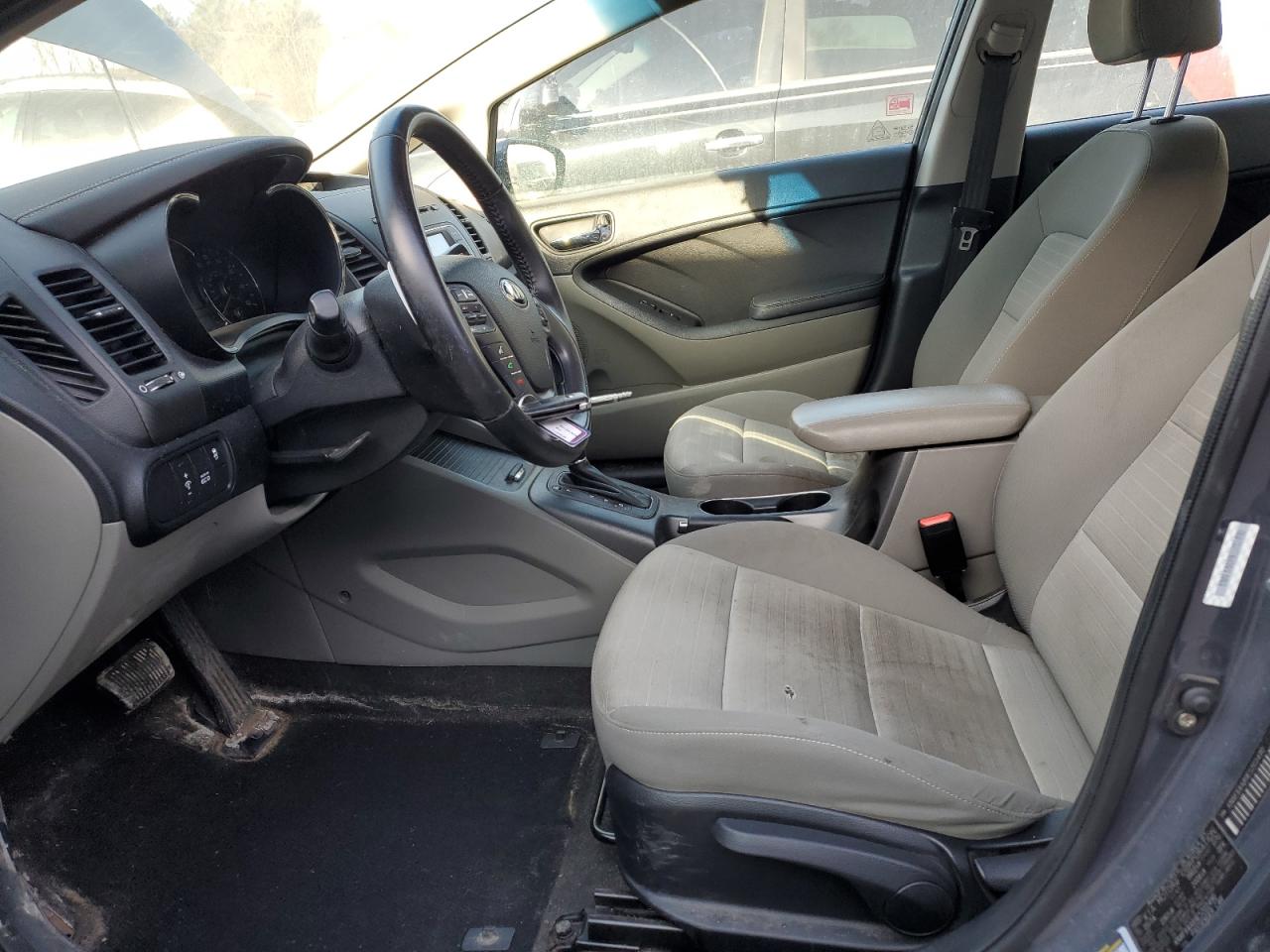 2014 Kia Forte - Image 7