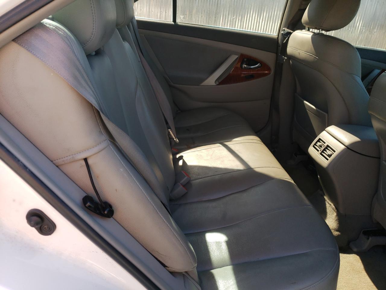 2008 Toyota Camry - Image 10
