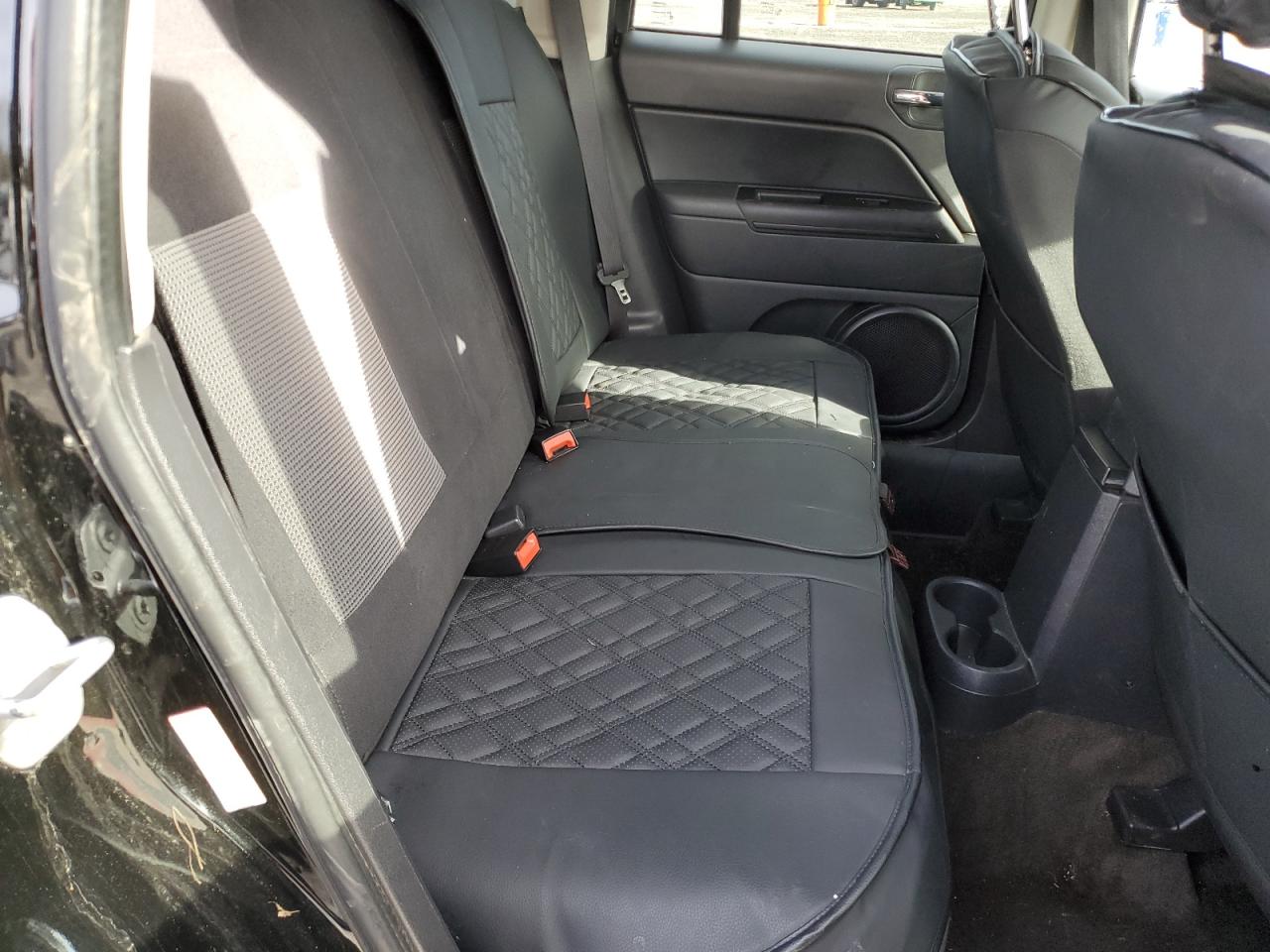 2014 Jeep Compass - Image 11