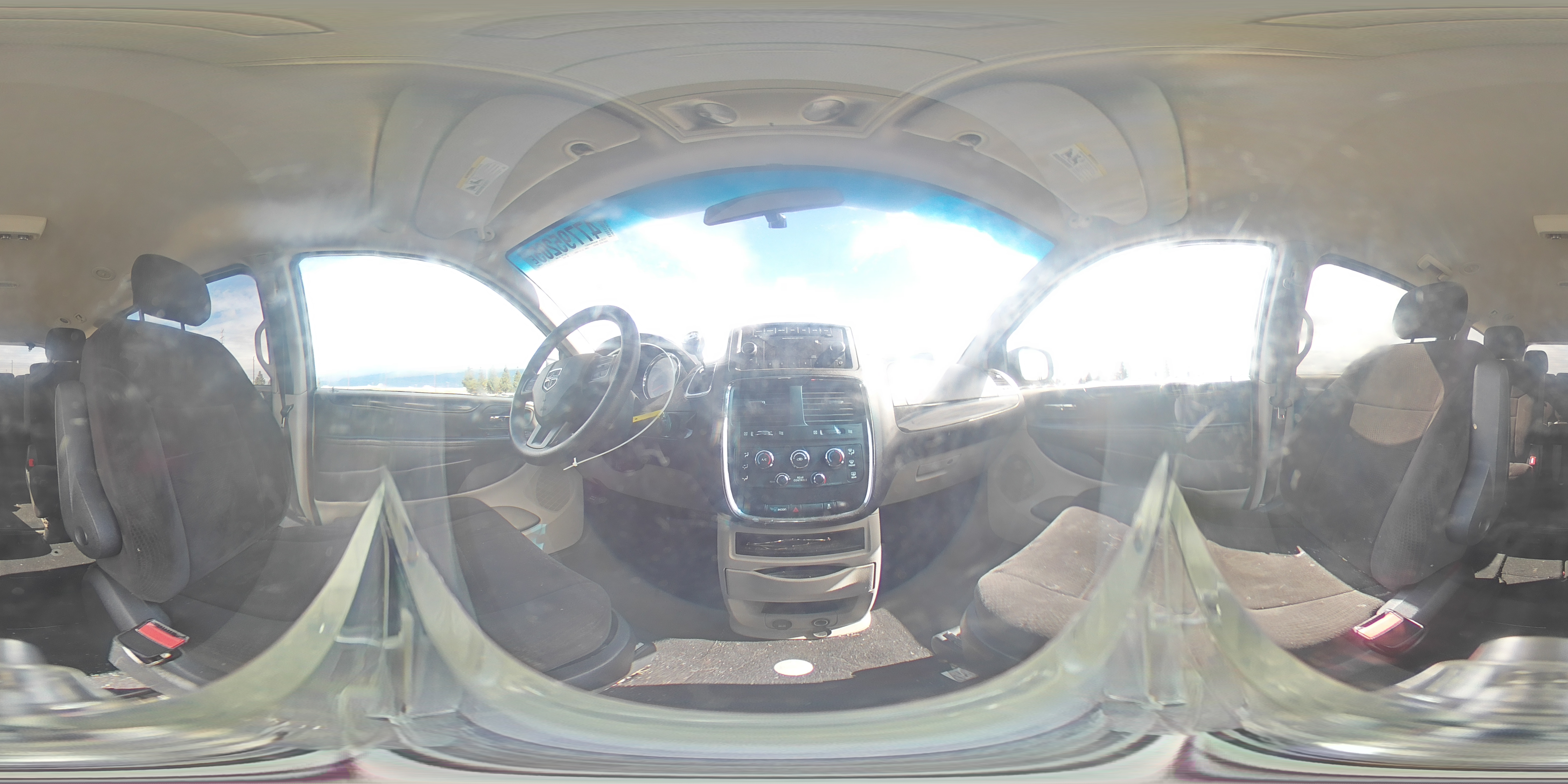 2013 Dodge Caravan - Image 13
