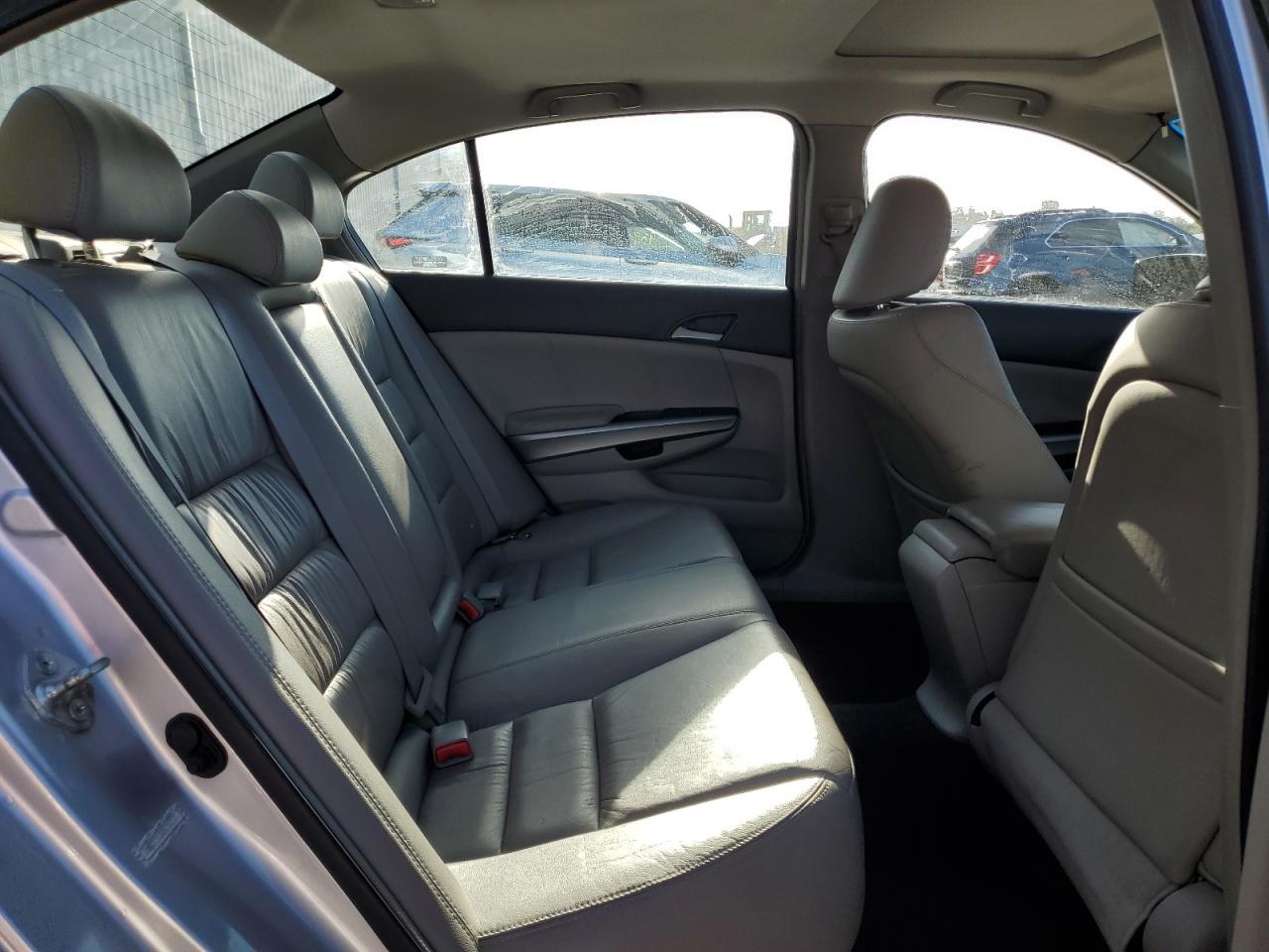 2009 Honda Accord - Image 10