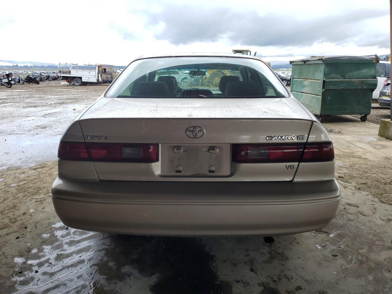 1998 Toyota Camry - Image 6