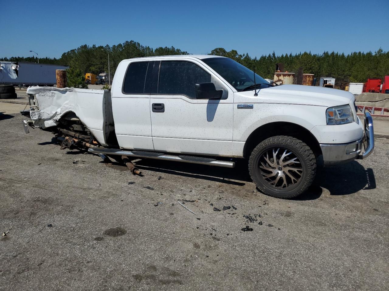 2004 Ford F-150 - Image 4