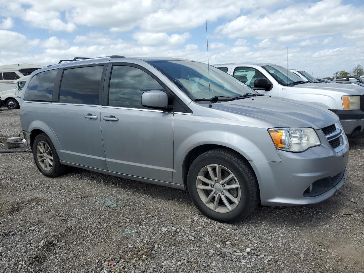 2018 Dodge Caravan - Image 4