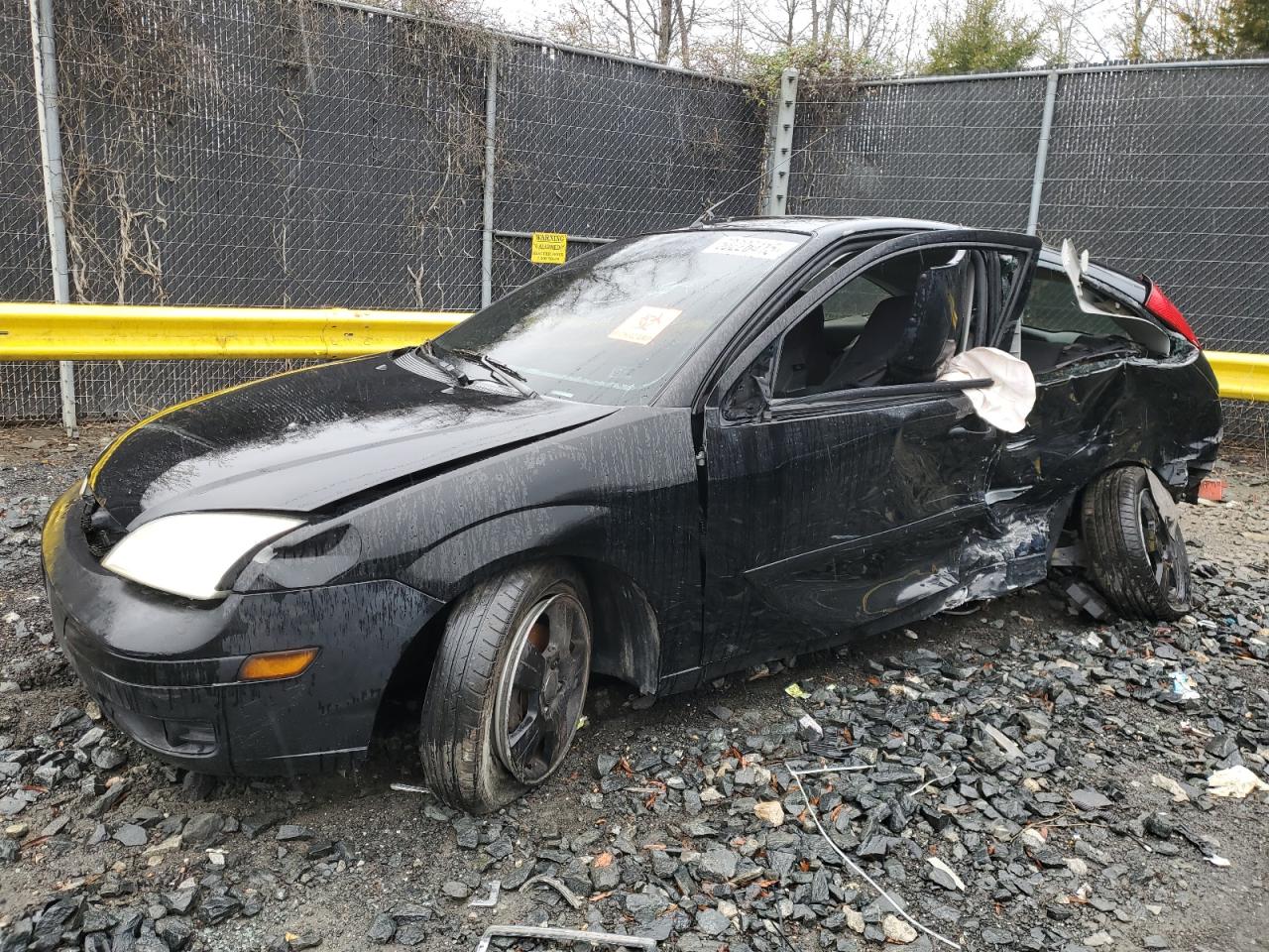 2005 Ford Focus Zx3 იყიდება Waldorf-ში, MD - All Over