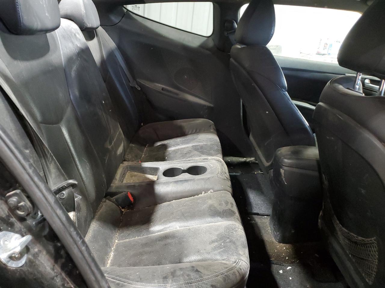 2014 Hyundai Veloster - Image 10