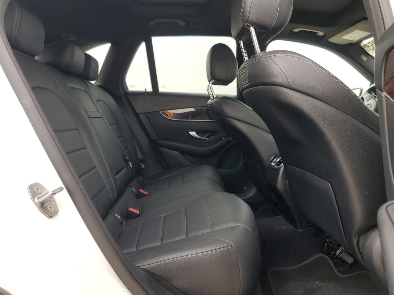 2019 Mercedes-Benz GLC - Image 11