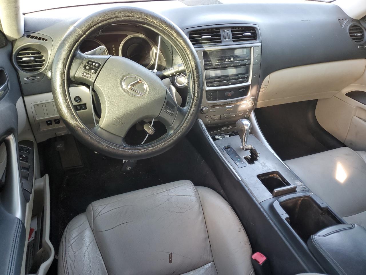 2009 Lexus IS - Image 8