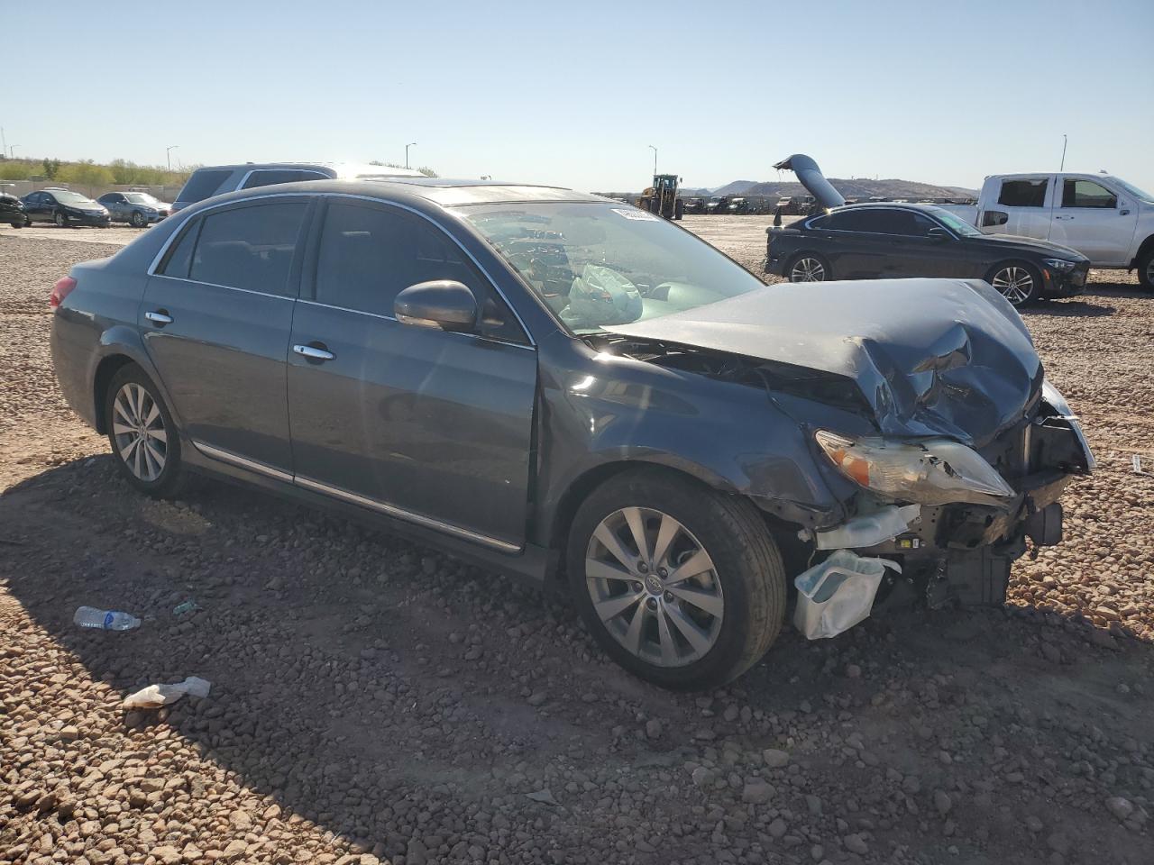 2011 Toyota Avalon - Image 4