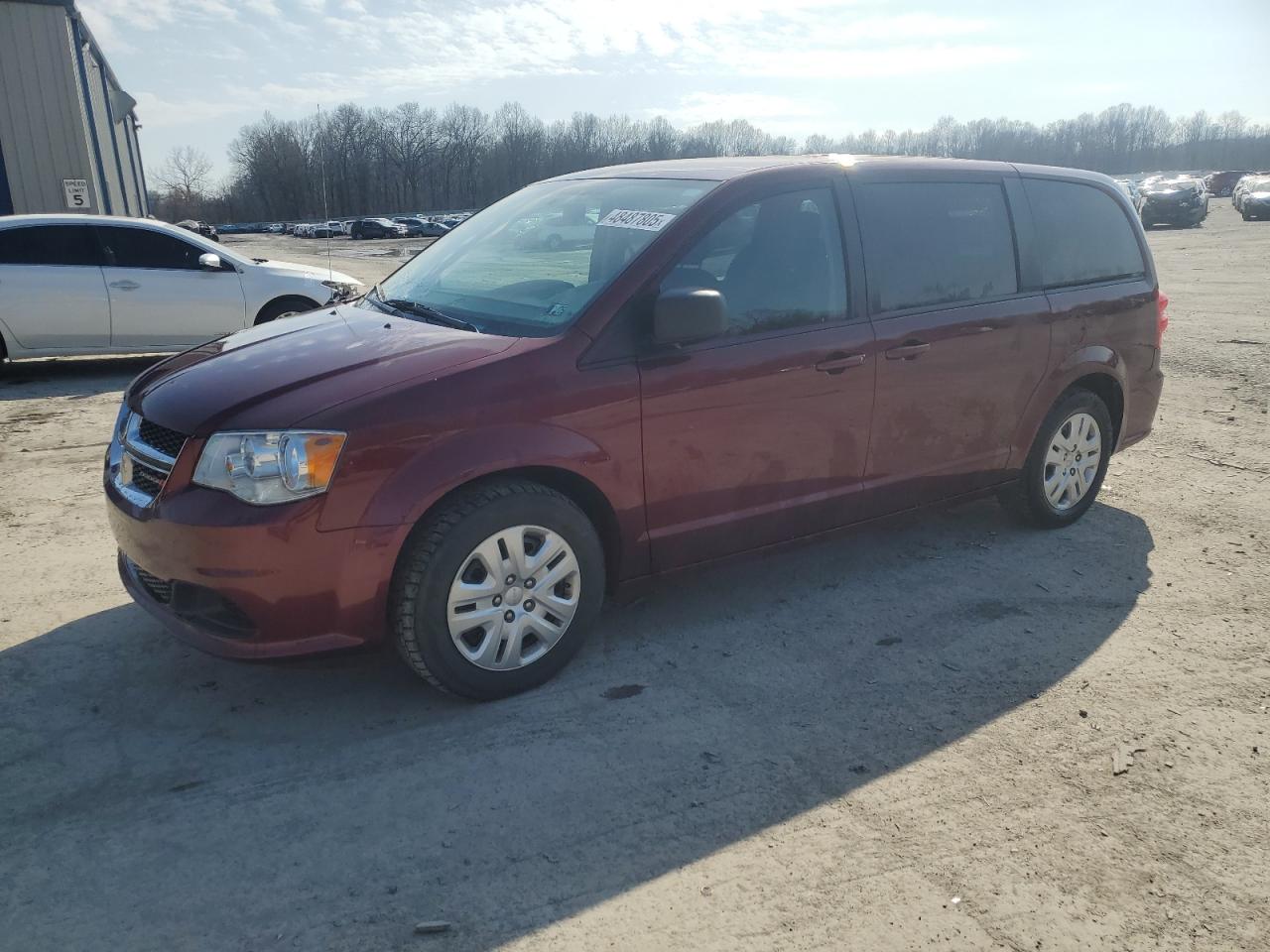 2018 Dodge Caravan - Image 1